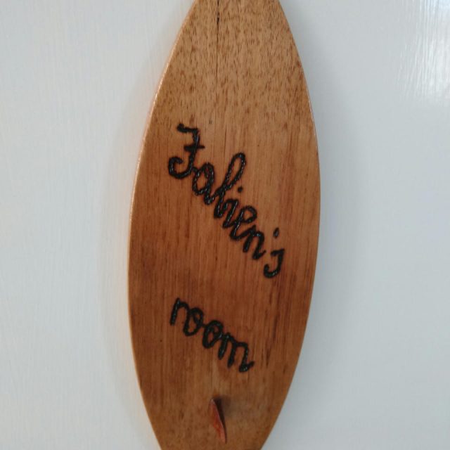 Kids room name surfboard